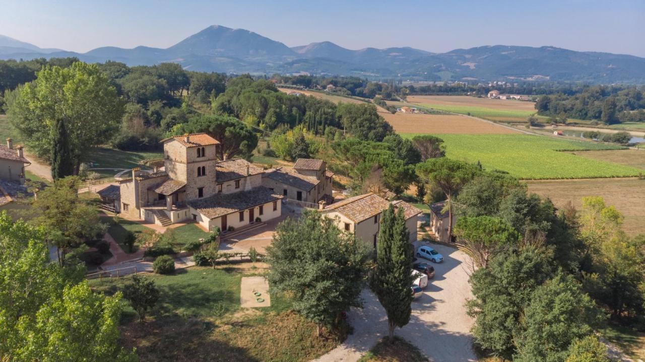 Gh Borgo Pulciano Agriturismo Villa Montone  Exterior photo