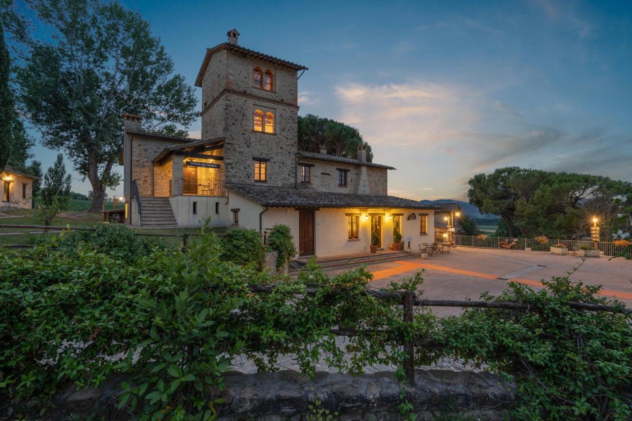 Gh Borgo Pulciano Agriturismo Villa Montone  Exterior photo